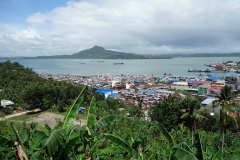 Utsikten över Tacloban från Cavalry Hill.