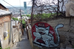 Gammalt och nytt, promenaden till bergbanan, Tbilisi.