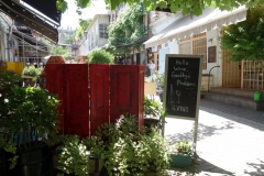 Gatuscen längs gatan Erekle II, Tbilisi.