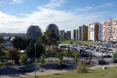 Nya byggen på gång i området vid  Parku i Madh Kodrat e Liqenit, Tirana.