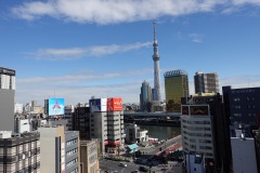 Tokyo Skytree från Asakusa Culture Tourist Information Center, Tokyo.