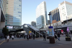 Torget utanför Akihabara Station, Tokyo.
