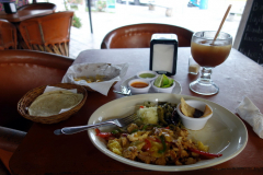 Chicken fajitas på restaurang El Mariachi Loco, Tulum.