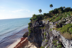 De branta klipporna var ett bra skydd mot fienden, Zona Arqueológica de Tulum.