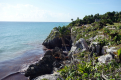 De branta klipporna var ett bra skydd mot fienden, Zona Arqueológica de Tulum.