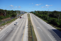 Federal Highway 307 vid avfarten ner till Akumal.