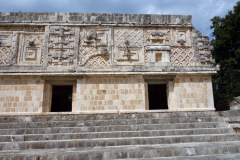 Fantastiska detaljer i fasaden, Nunneklostret, Uxmal,