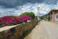 Gatan som leder ner till centrala Villa de Leyva från Hostal Renacer, Villa de Leyva.