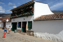 Gatuscen i centrala Villa de Leyva.