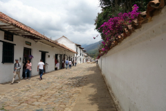 Gatuscen i centrala Villa de Leyva.