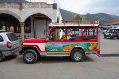 Jeep i centrala Villa de Leyva.