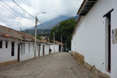 Gatuscen i centrala Villa de Leyva.