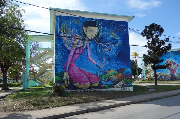 Fin målning längs vägen ut till Memorial Comandante Ernesto Che Guevara, Santa Clara.