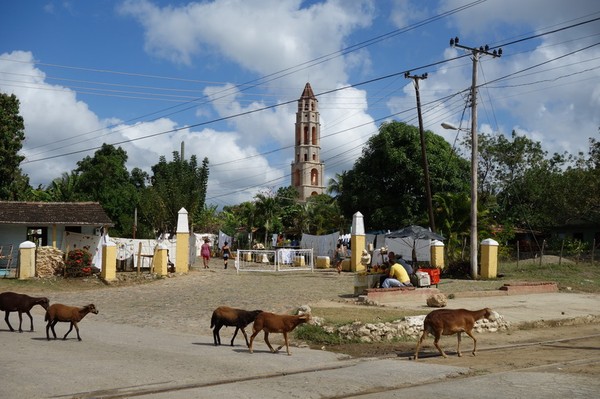 Det 44 meter höga tornet som användes för att övervaka slavar tillhörande egendomen Manaca Iznaga, Valle de los Ingenios utanför Trinidad.