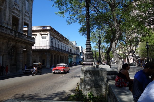 Fin arkitektur längs Prado (Paseo de Marti), Centro Habana, Havanna.