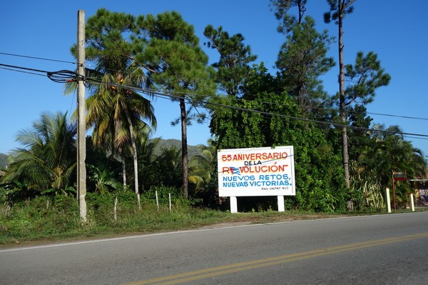 Promenaden upp till Parque Nacional Viñales Visitors Center och Hotel los Jazmines.