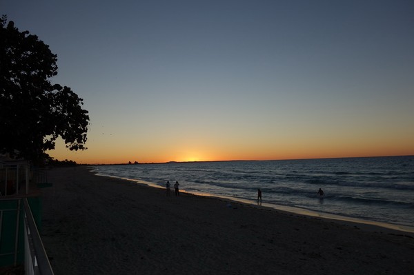 Solnedgång över straits of Florida, Varadero beach, Varadero.