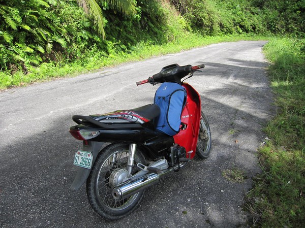 Tredje heldagen på motorcykeln nu runt Siquijor.