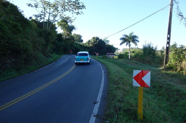 Promenaden upp till Parque Nacional Viñales Visitors Center och Hotel los Jazmines.