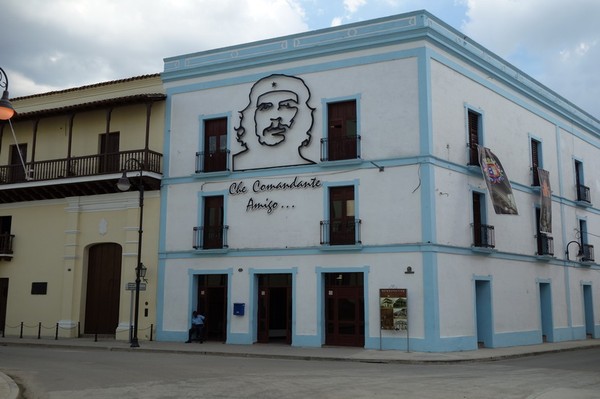 Plaza de los Trabajadores i centrala Camagüey.
