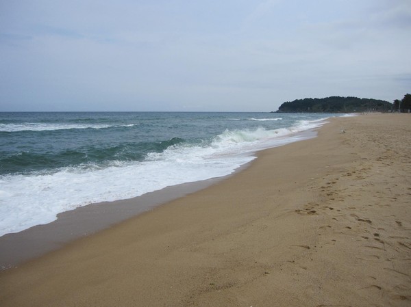 Här är det säkerligen proppat med Koreaner under sommar månaderna. Sokcho beach ligger mitt i centrala Sokcho.