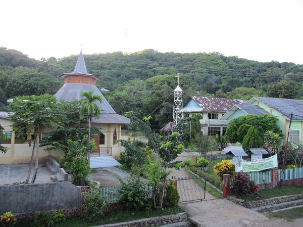 Kyrka utanför O-range hotel, Labuan Bajo, Flores.