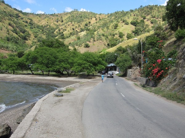 Promenaden ut till Cristo Rei (jesusstatyn några kilometer öster om Dili).