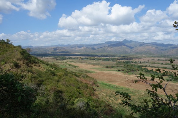 Utsikten från Mirador de la Loma del Puerto i Valle de los Ingenios drygt 6 kilometer öster om Trinidad.