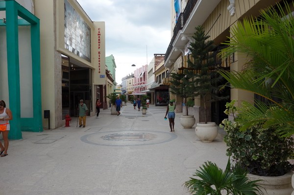 Gågatan Calle Maceo i centrala Camagüey.