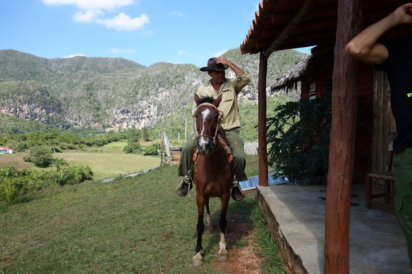 Ytterligare en trevlig cowboy som ville hälsa på mig, Valle de Viñales.