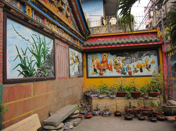 Utanför Quan Am pagoda, Cholon.