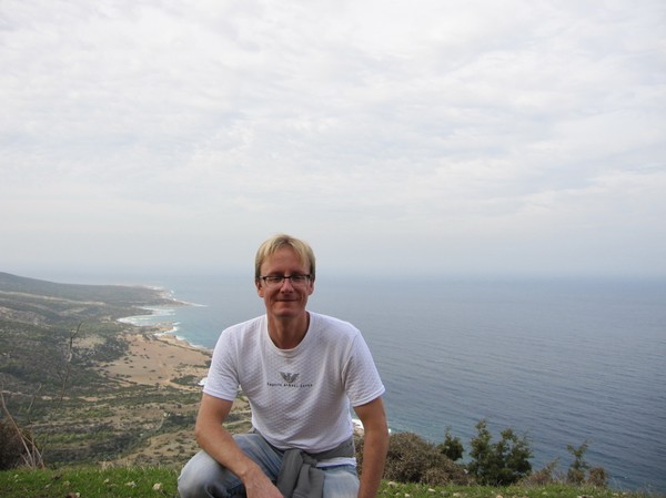 Stefan längs Aphrodite trail, Akamas peninsula.