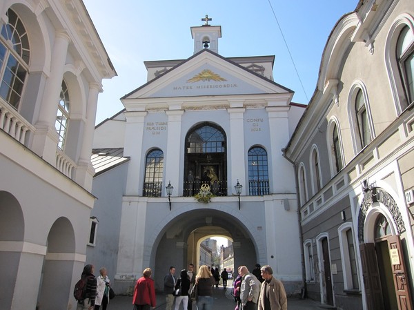 Gates of dawn från insidan, gamla staden Vilnius.