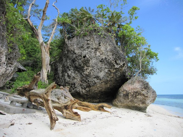 Kagusua beach, Siquijor.