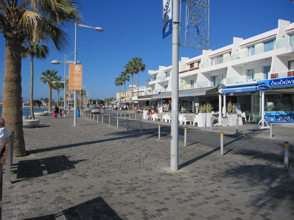 Strandpromenaden i Pafos, Cypern.