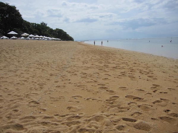 Stranden vid Bali Hyatt, Sanur beach, Bali.