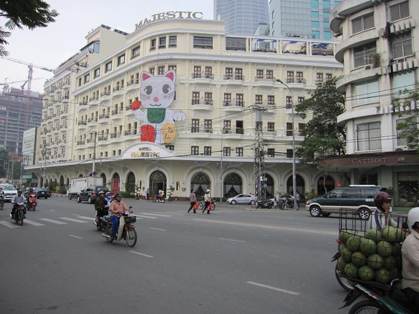 Majestic Hotel vid Saigon river, downtown Saigon.