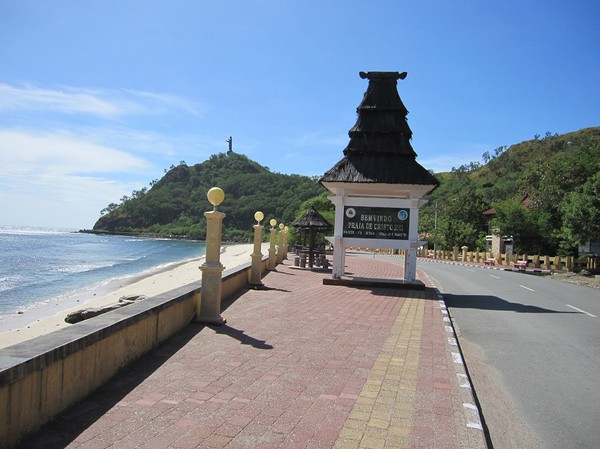 Promenaden ut till Cristo Rei (jesusstatyn några kilometer öster om Dili).