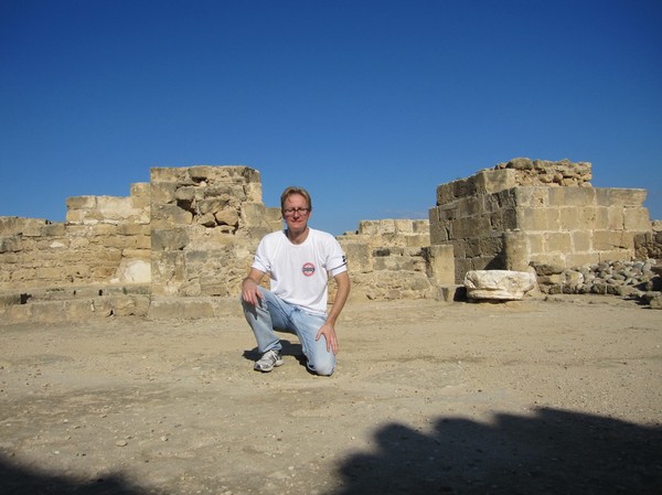 Stefan vid Saranta Kolones Fortress, Pafos archeological site.
