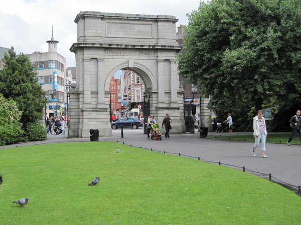 Dublin Fusiliers Arch, en av ingångarna till St. Stephen's Green, Dublin, Irland.
