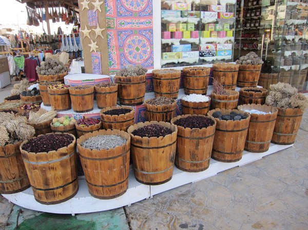 Örter till salu, Dahab, Sinai, Egypten.