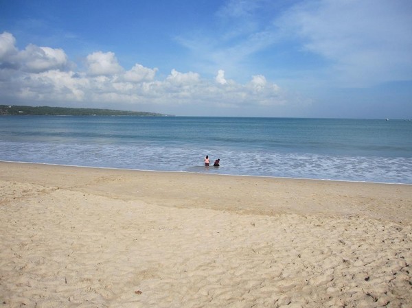 Stranden centrala Jimbaran beach, Bali.