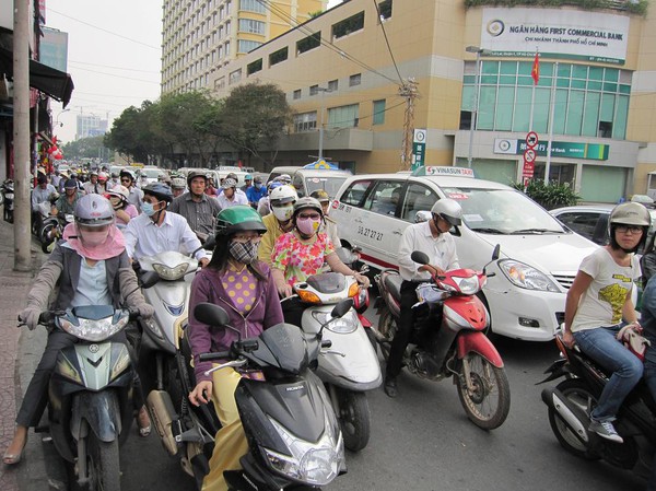 Motorcykel mayhem, Saigon.