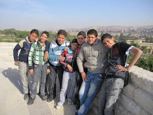 Egyptiska vänner i Al-Azhar park, Kairo.