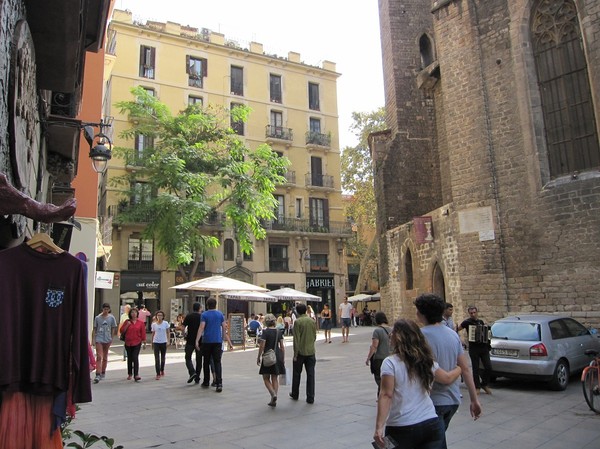 Plaça de Sant Josep Oriol, Barcelona.