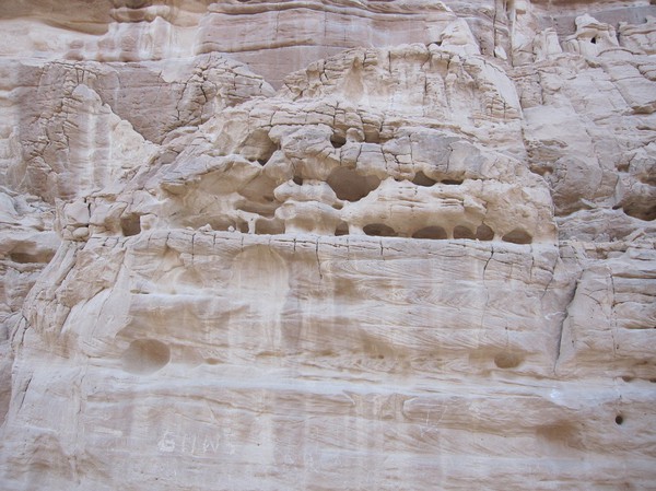 Promenad längs White Canyon.
