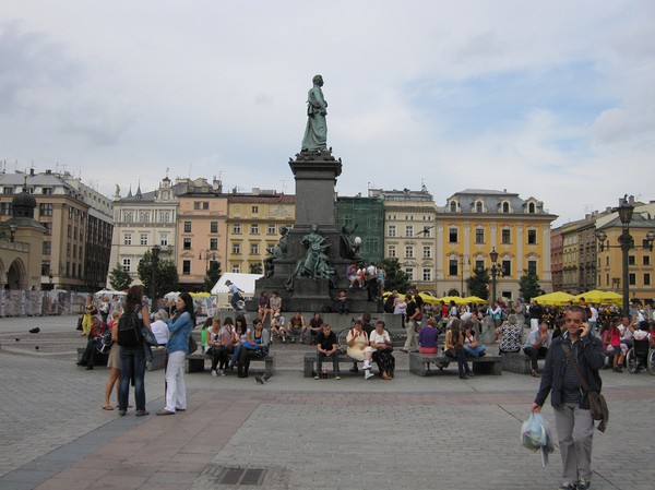 Adam Mickiewicz statyn, gamla staden, Krakow.