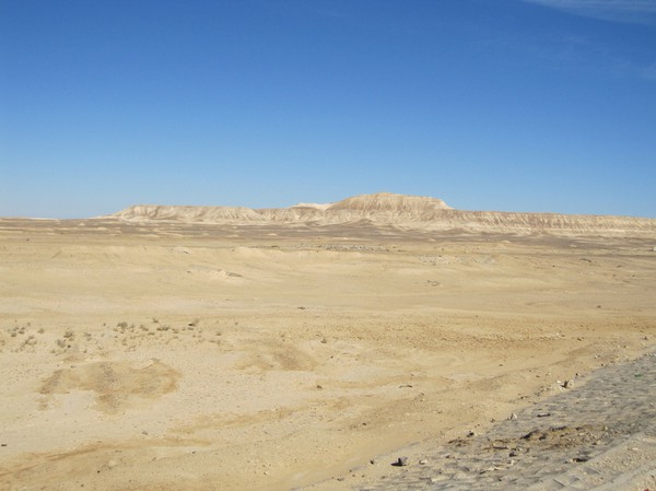 Någonstans i Sinai öknen på väg mot Kairo.