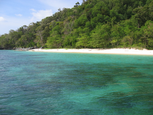 7 Commando Beach, El Nido, Palawan.