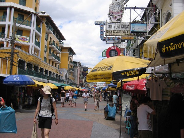 Khao San Road årsmodell 2009. Alltid trevligt att komma tillbaka hit.